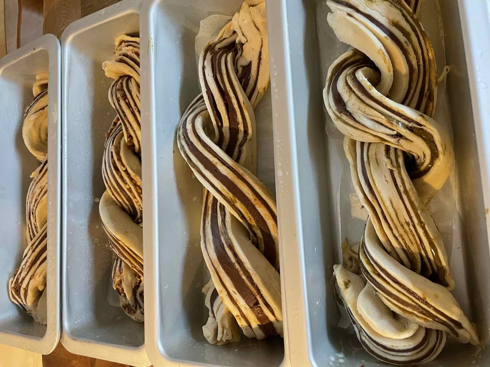 Babka tressée, avant cuisson, COMER Traiteur